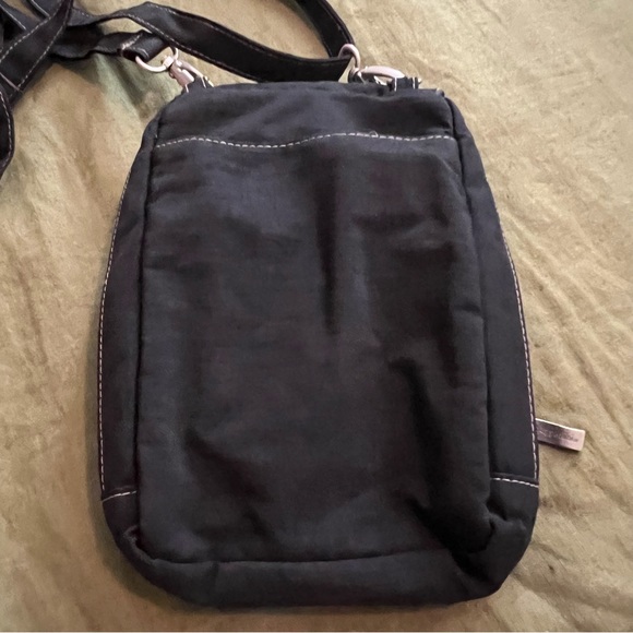 Baggallini Bon Voyage Crossbody in Excellent Gently Used Condition - Picture 5 of 5